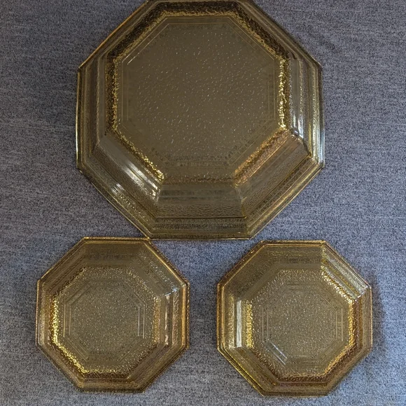 Anchor Hocking Amber Glass Octagon Pebbled 3pc Chip & Dip Set (No Basket) - Picture 3 of 3